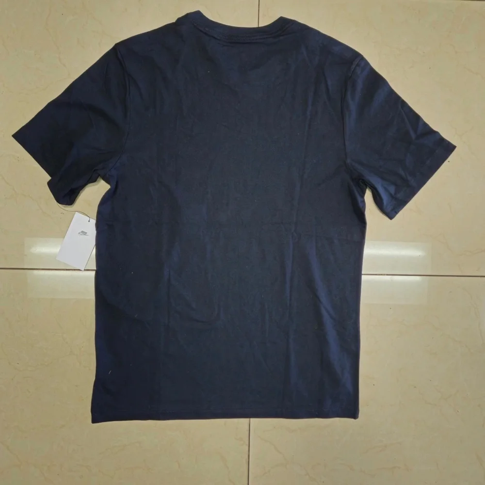 NIKE Sportwear Club Mens Tee Sz various - Picture 6 of 6
